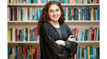 أمسية علمّتني الحياة.. لحظة استثنائية تختتم فعاليات مهرجان الإمارات للآداب بدبي